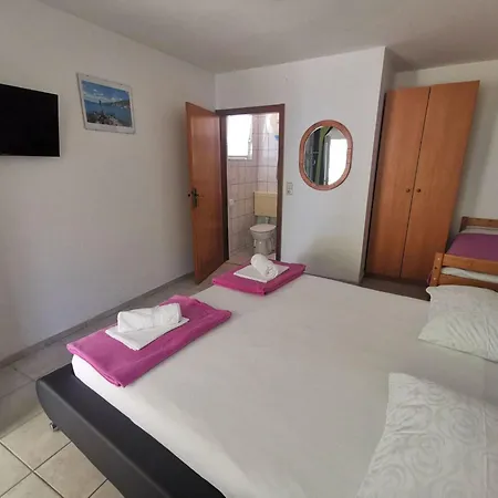 Appartement- Fuer 2 Personen- 70m Vom Entfernt By Interhome Apartmán
