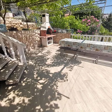 アパート Appartement- Fuer 2 Personen- 70m Vom Entfernt By Interhome ドラマリ